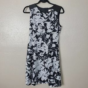 LOFT Black/White Flower Fit & Flare Dress 2
